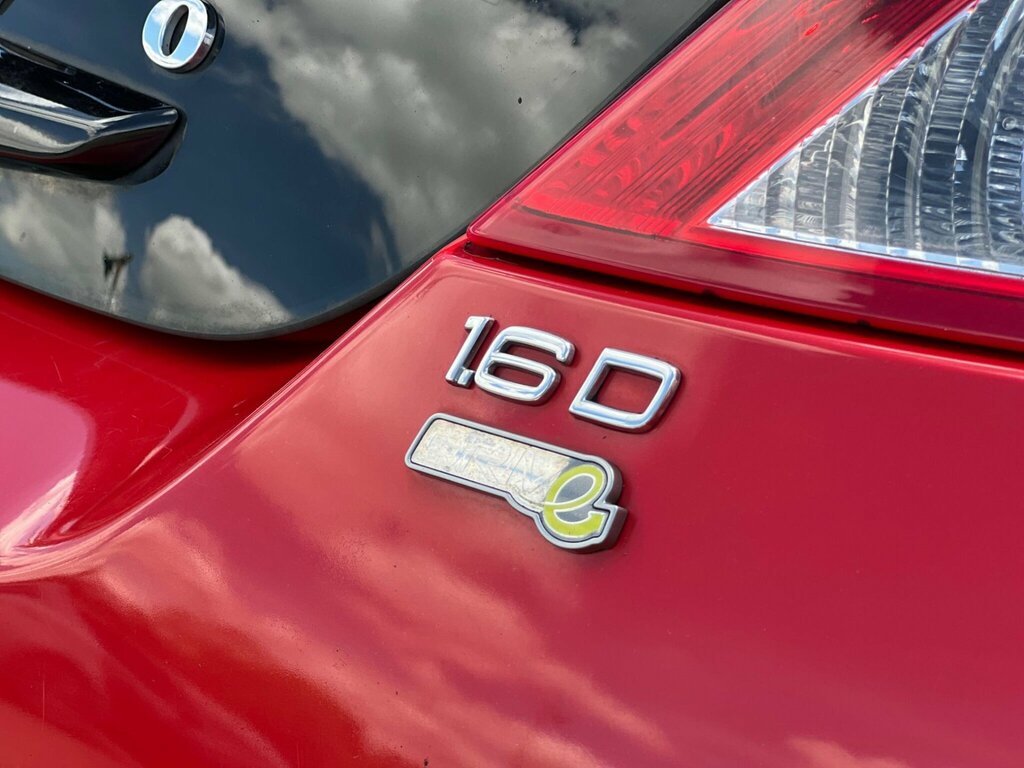 Volvo C30 Coupe 1.6D Drive S Sports Coupe Euro 4 20101 White #26