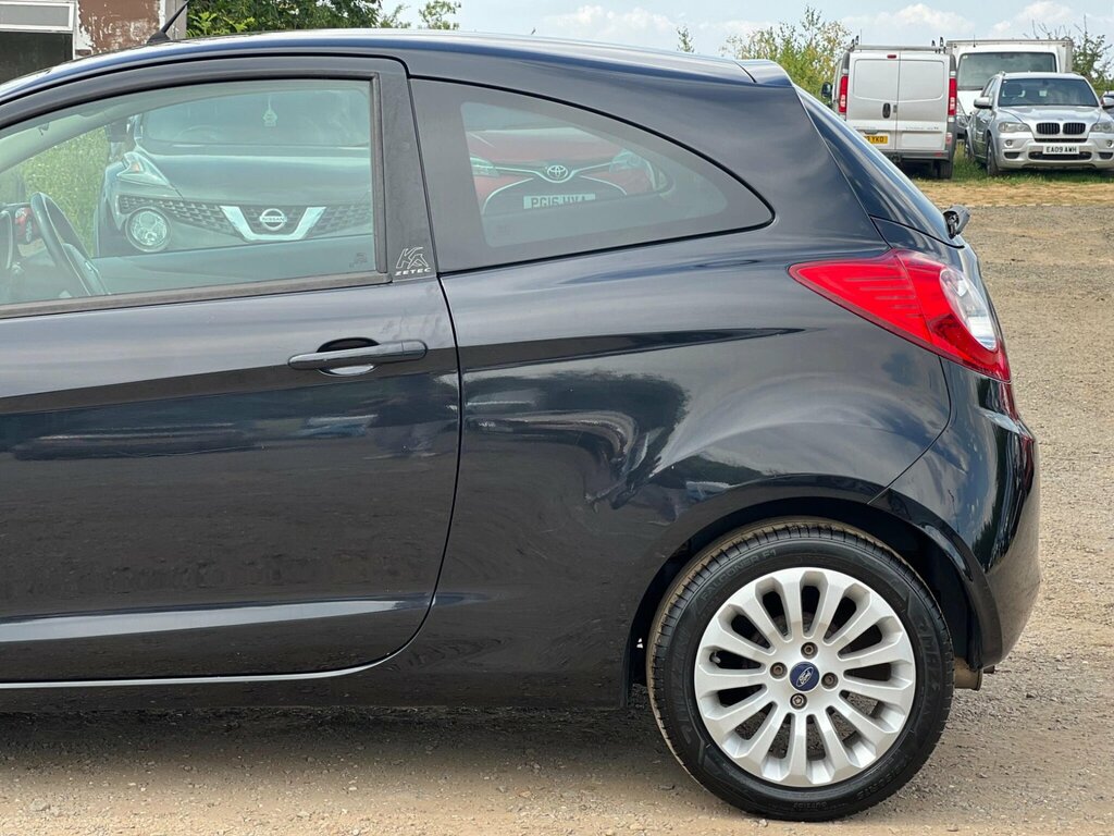 Ford KA Hatchback White #17