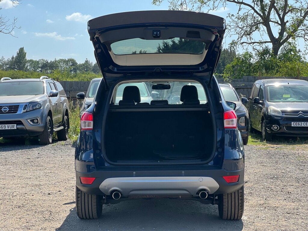 Ford Kuga Hatchback 2.0 White #8