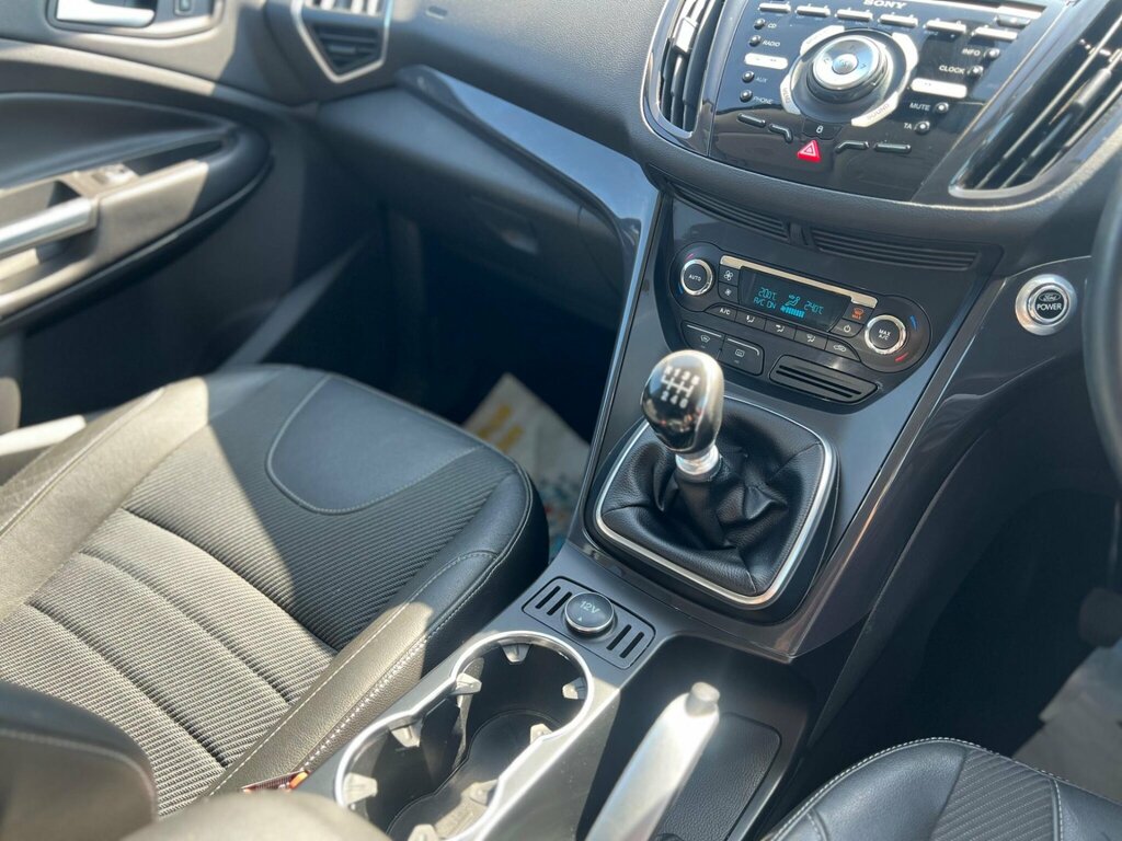 Ford Kuga Hatchback 2.0 White #51