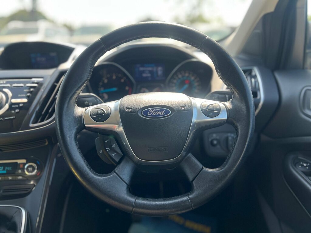 Ford Kuga Hatchback 2.0 White #43