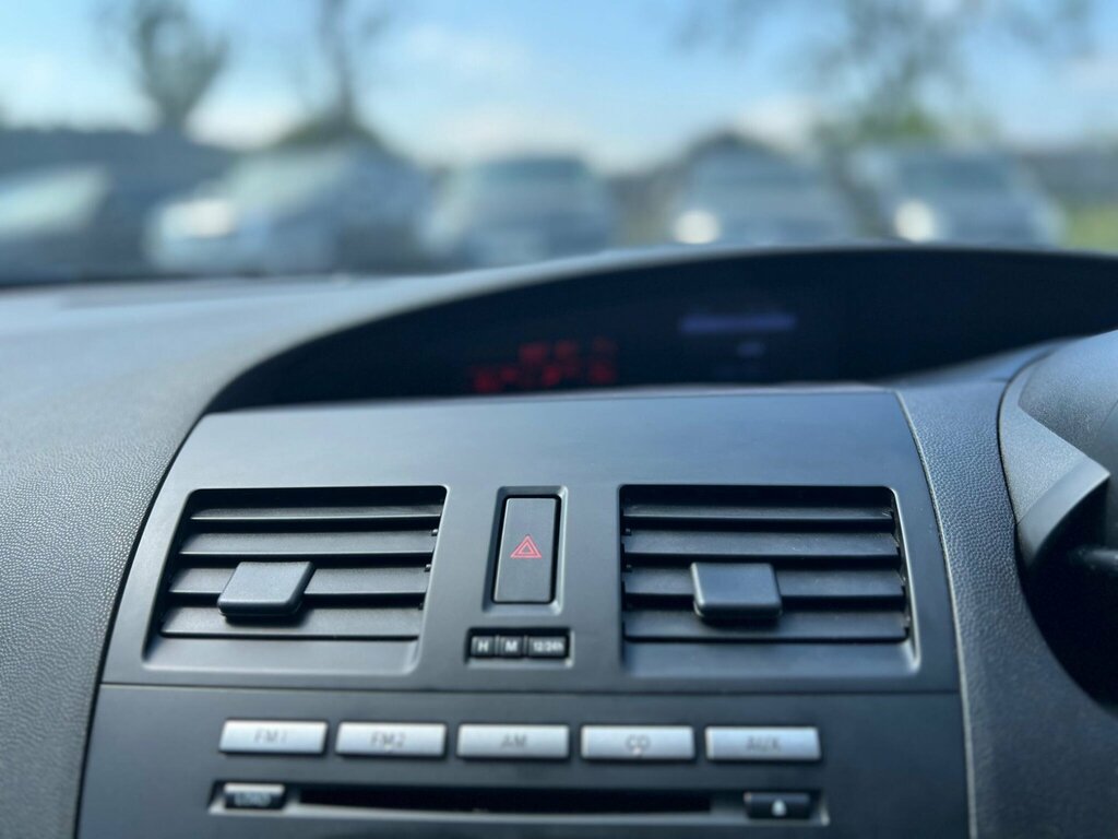 Mazda 3 1.6L Ts2 105 Bhp Silver #48
