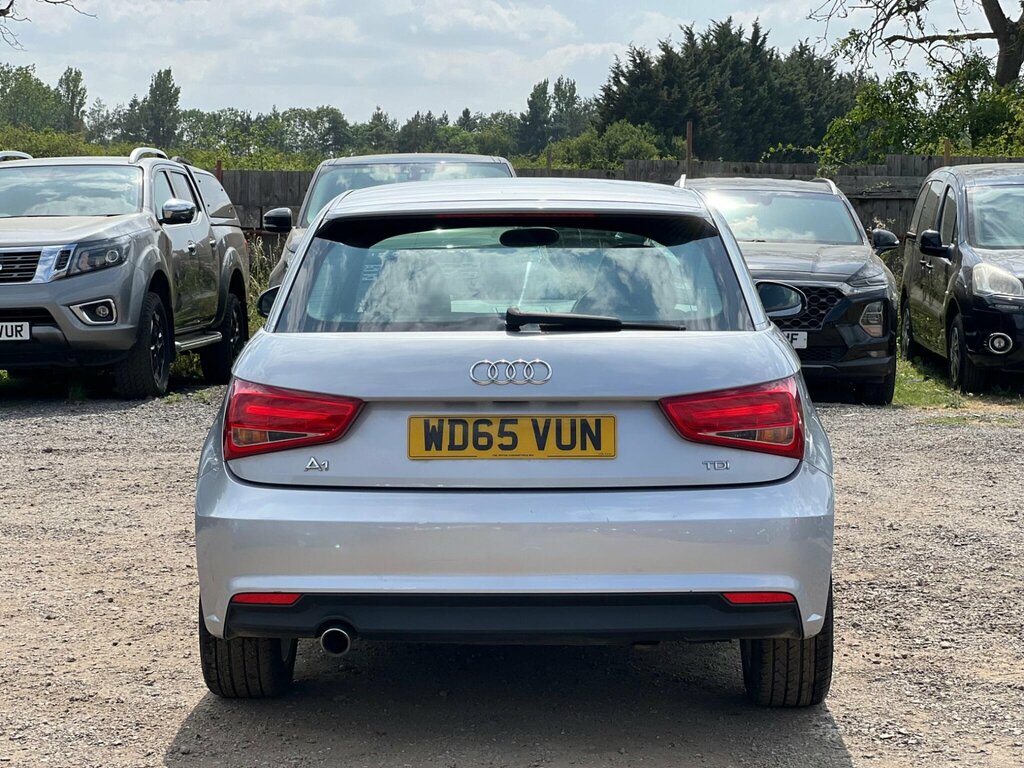 Audi A1 Tfsi Sport White #7