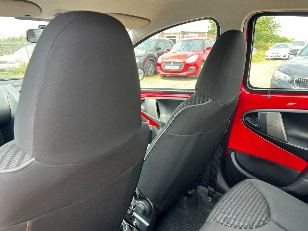 Peugeot 107 1.0 Active Red #34
