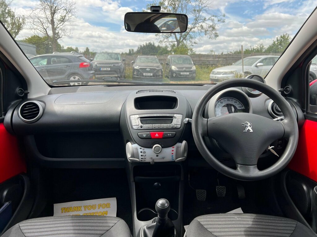 Peugeot 107 1.0 Active Red #35