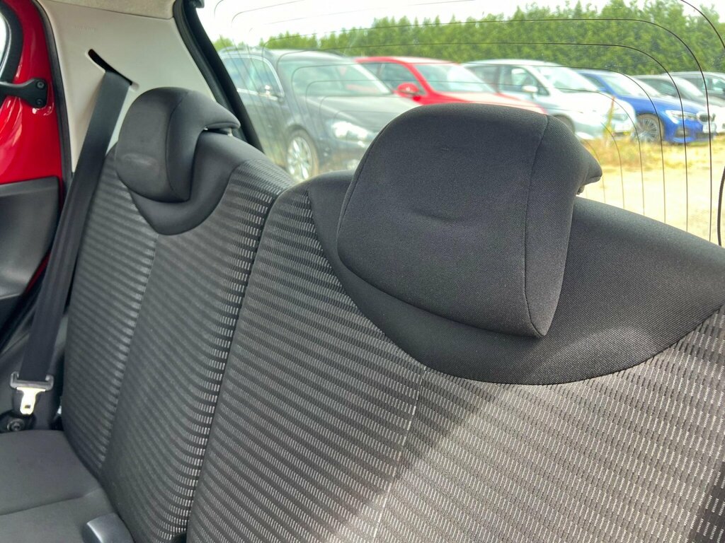 Peugeot 107 1.0 Active Red #33