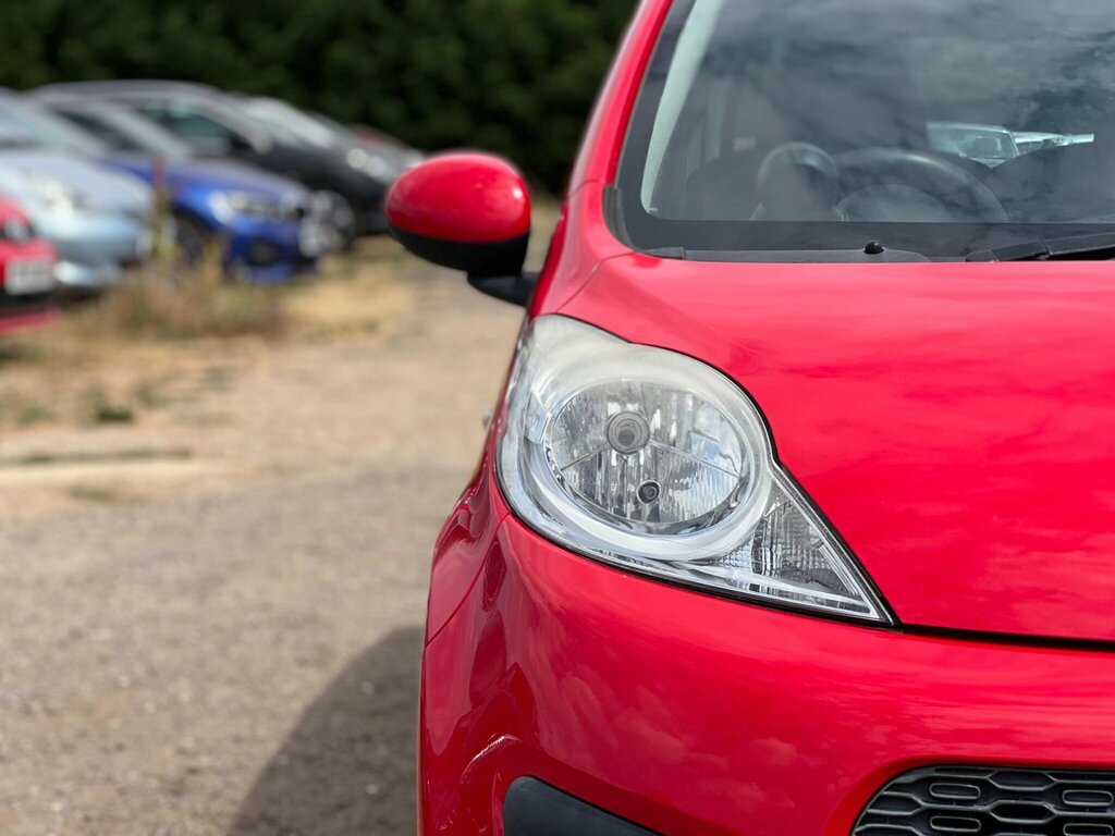Peugeot 107 1.0 Active Red #19