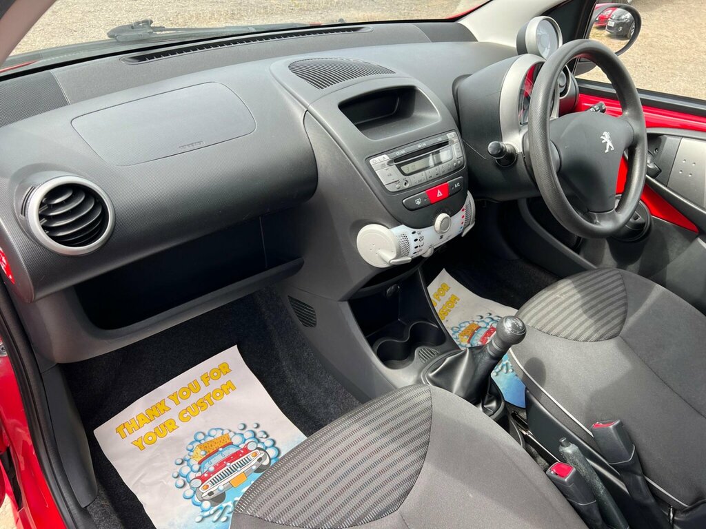 Peugeot 107 1.0 Active Red #30