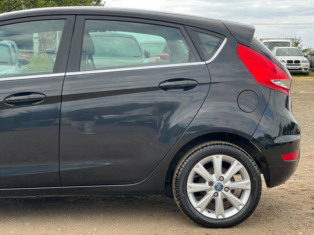Ford Fiesta Tdci Econetic Silver #17
