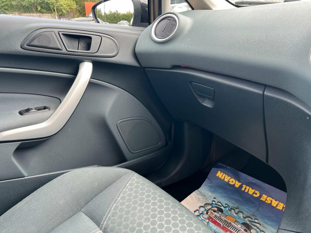 Ford Fiesta Tdci Econetic Silver #47