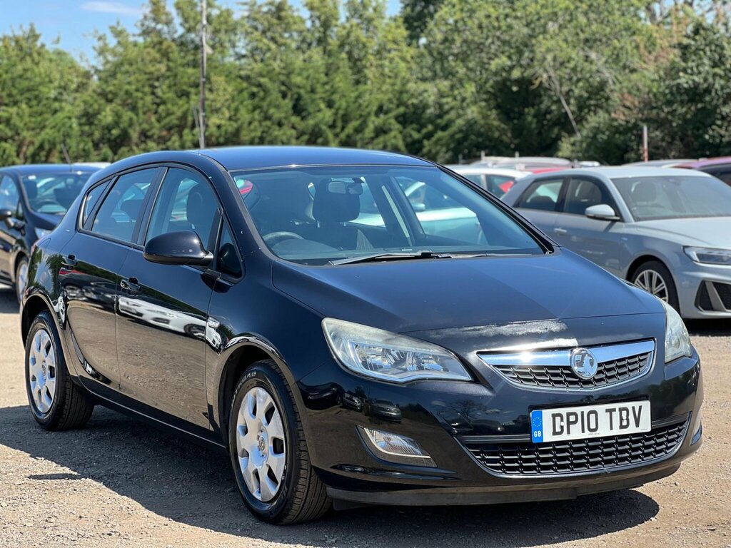 Vauxhall Astra 1.6 16V Exclusiv Euro 5 Black #2