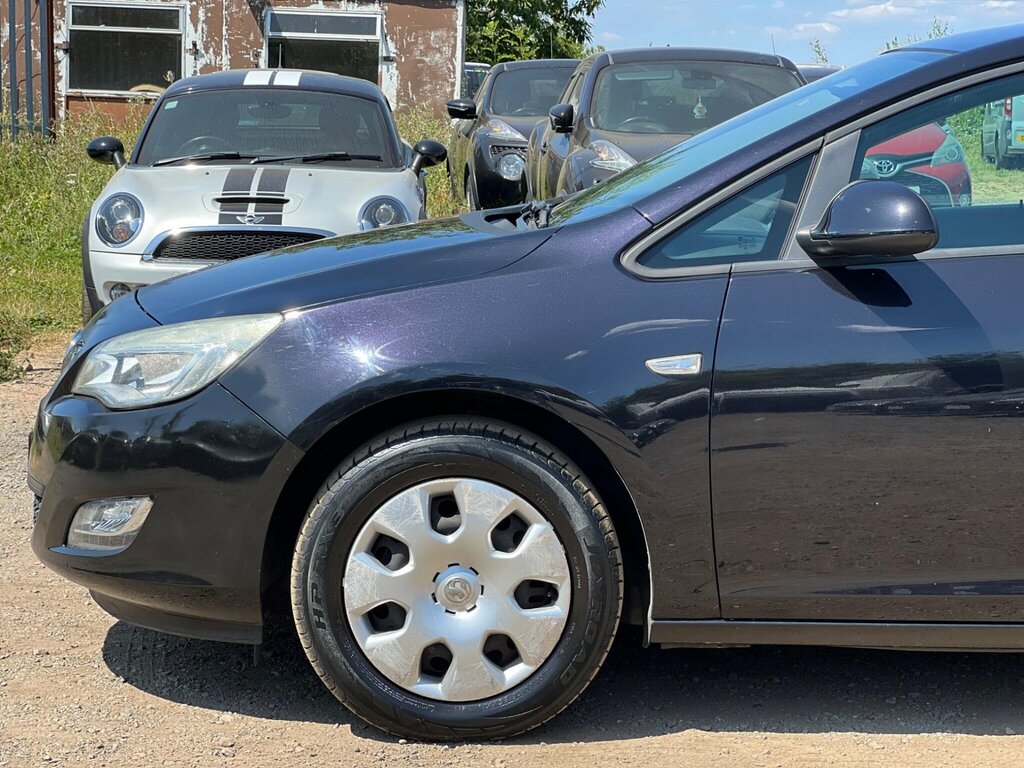 Vauxhall Astra 1.6 16V Elite Black #13