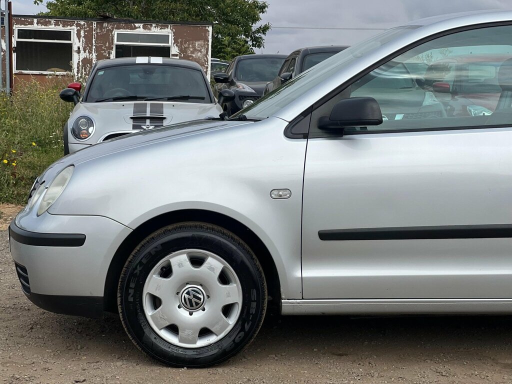 Volkswagen Polo Hatchback 1.2 E 200202 Blue #16