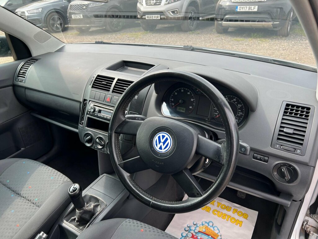 Volkswagen Polo Hatchback 1.2 E 200202 Blue #25