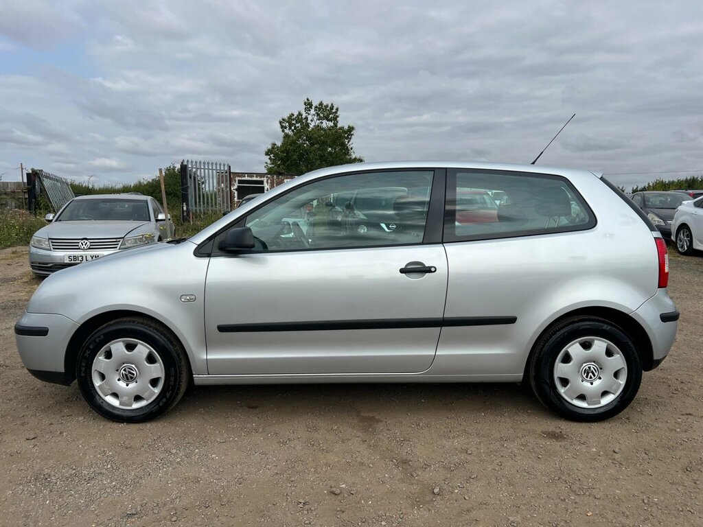 Volkswagen Polo Hatchback 1.2 E 200202 Blue #15