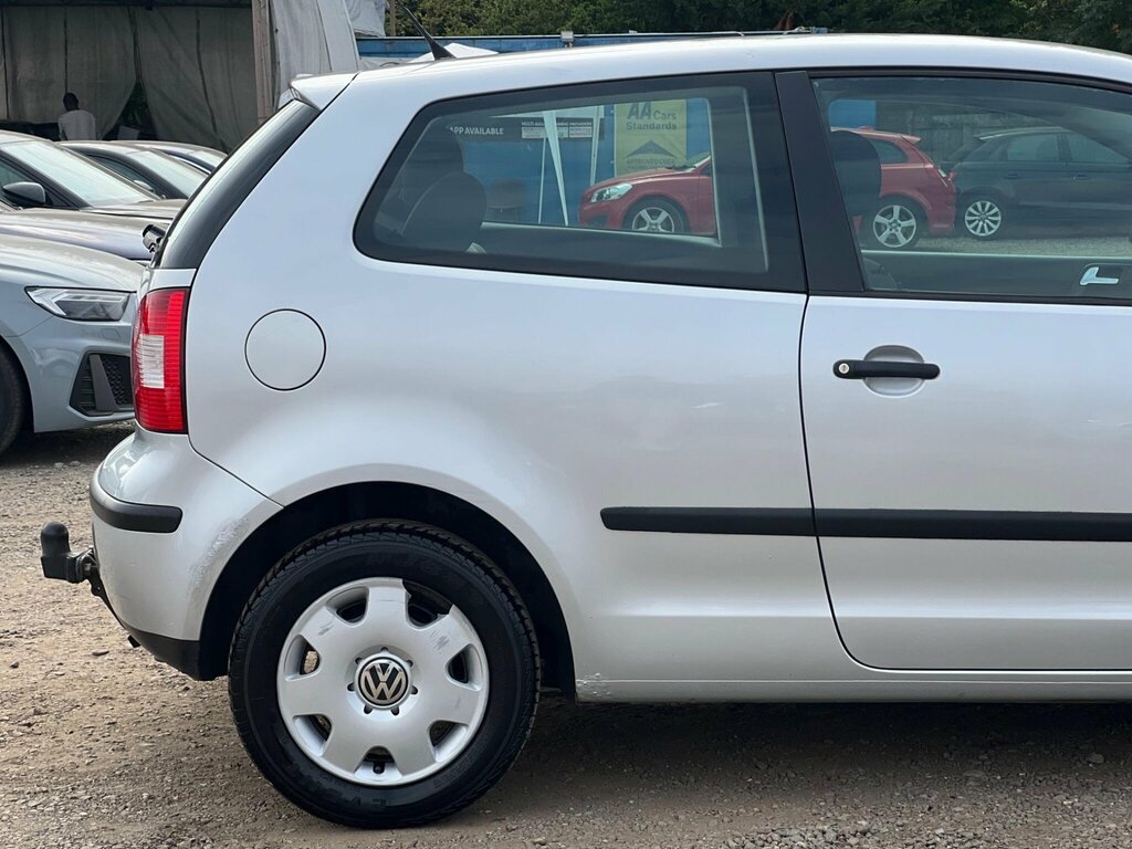 Volkswagen Polo Hatchback 1.2 E 200202 Blue #12