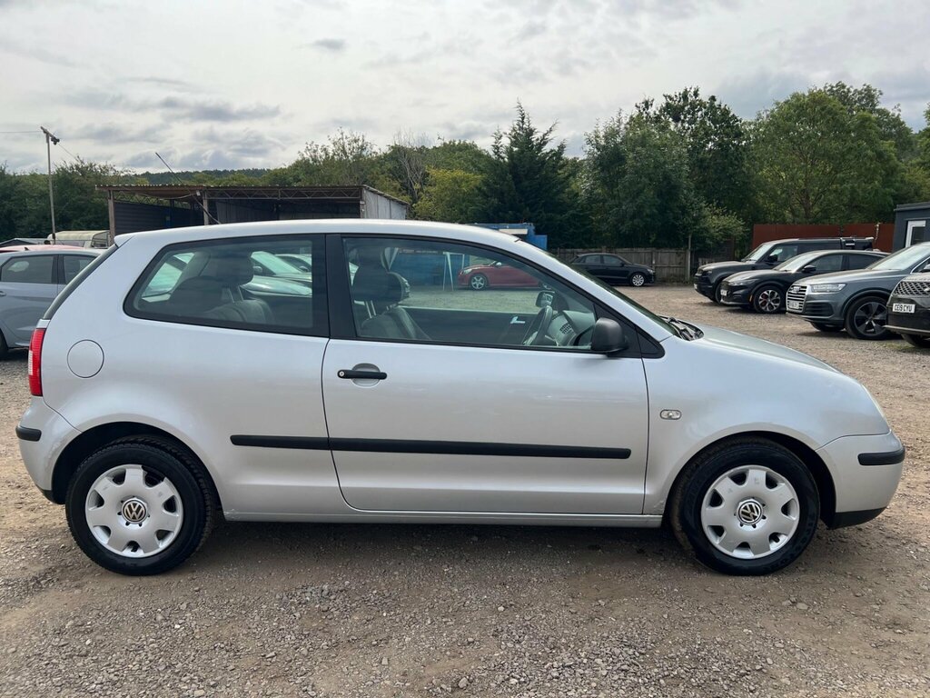 Volkswagen Polo Hatchback 1.2 E 200202 Blue #10