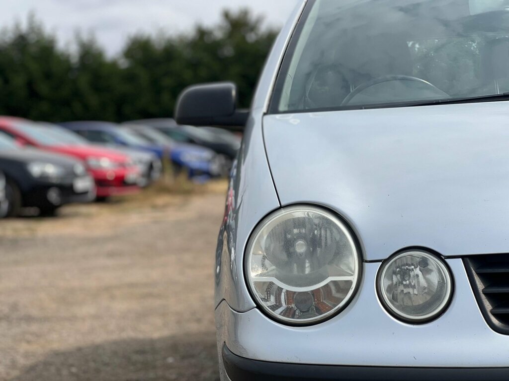 Volkswagen Polo Hatchback 1.2 E 200202 Blue #21