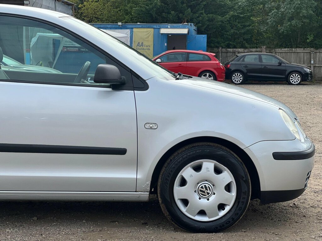 Volkswagen Polo Hatchback 1.2 E 200202 Blue #11