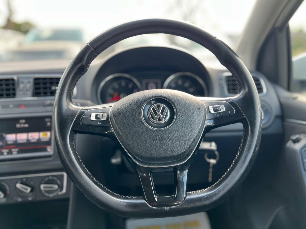 Volkswagen Polo 1.0 Bluemotion Tech S Black #38