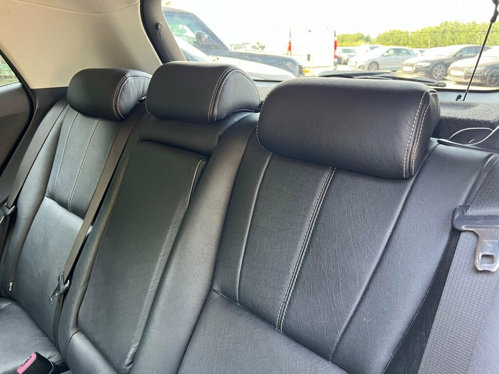 Toyota Auris Grey #32