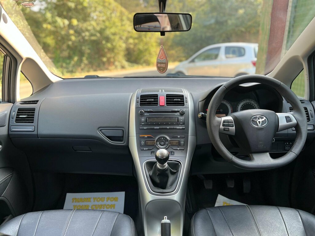 Toyota Auris Grey #39