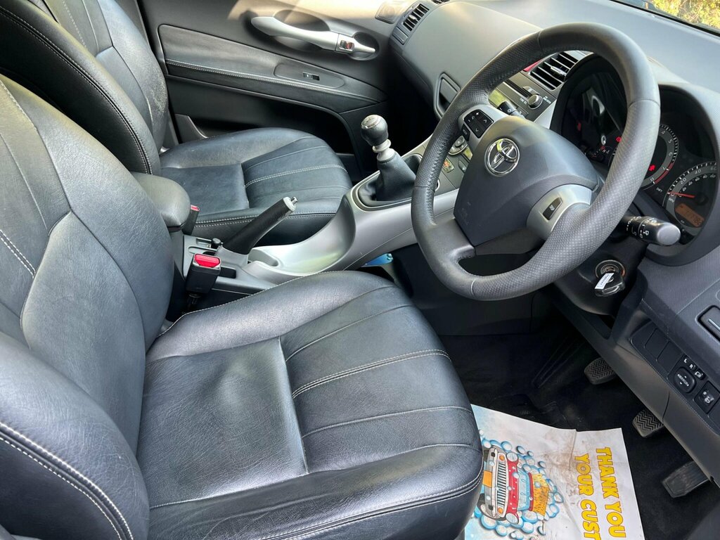 Toyota Auris Grey #24