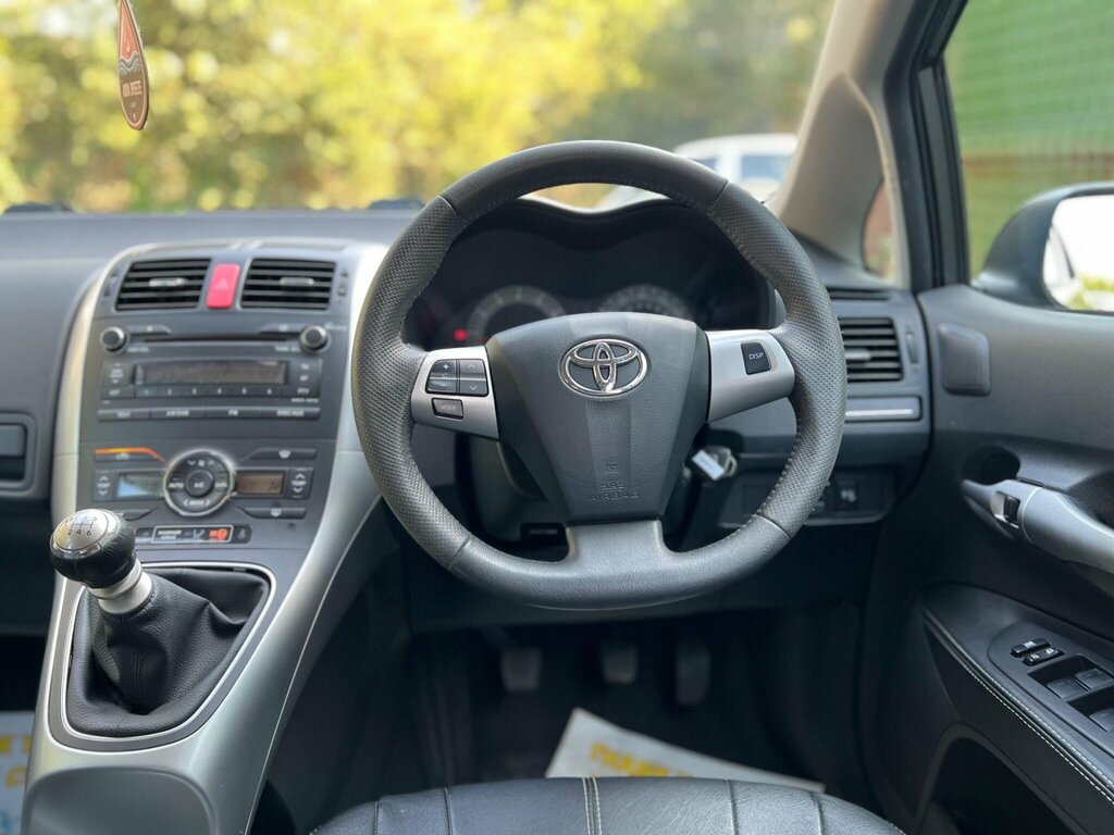 Toyota Auris Grey #40