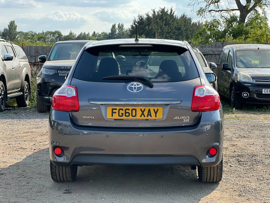 Toyota Auris Grey #7