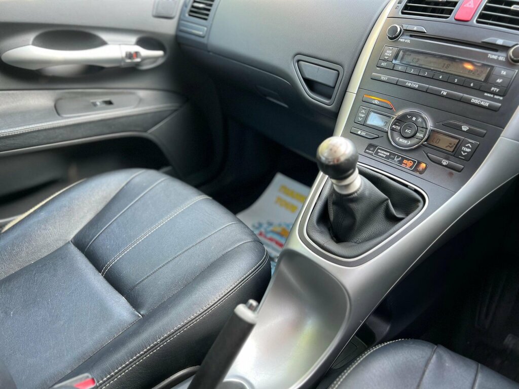 Toyota Auris Grey #49