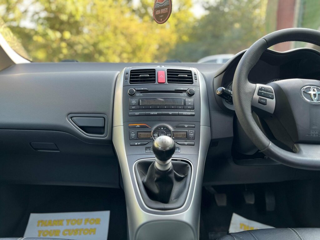 Toyota Auris Grey #36
