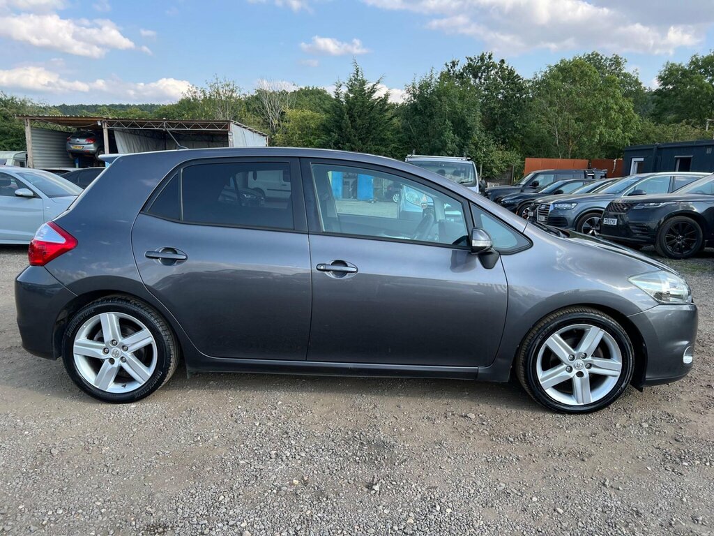 Toyota Auris Grey #10
