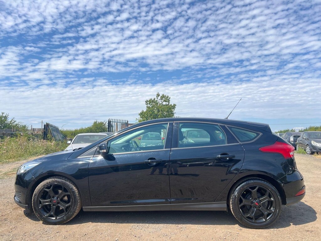 Ford Focus 1.5 Tdci Econetic Style Euro 6 Ss Black #5