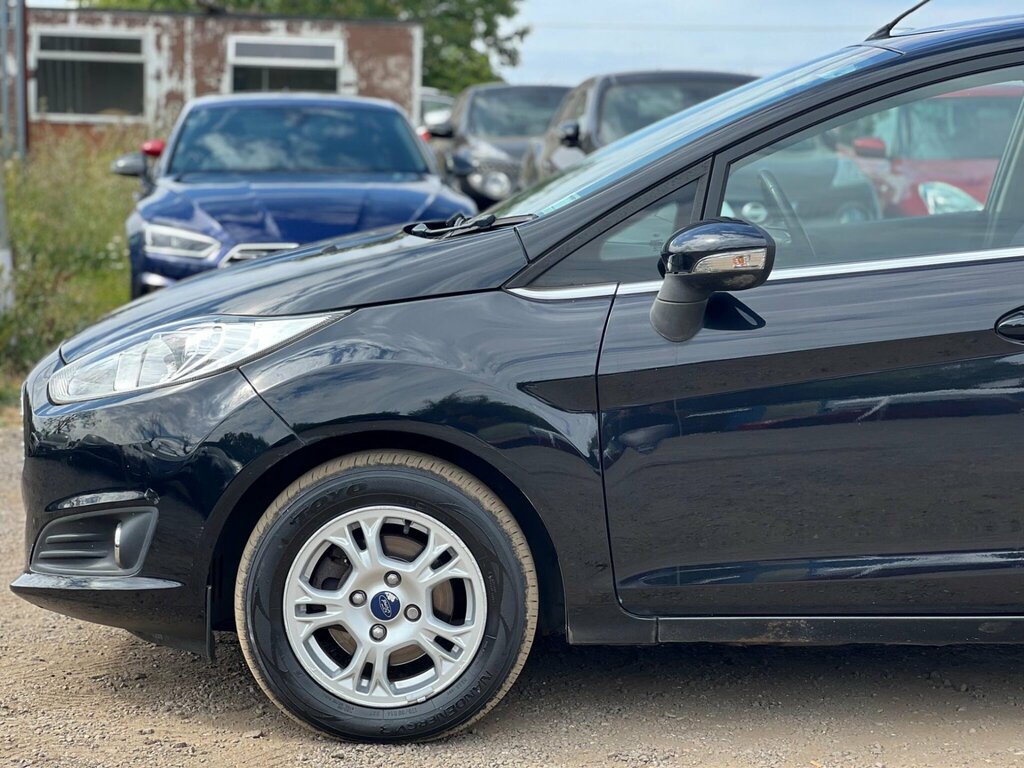 Ford Fiesta 1.6 Ecoboost St-3 Red #16