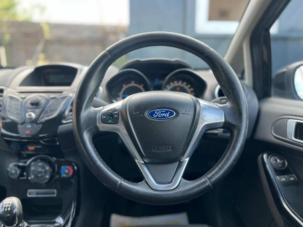 Ford Fiesta 1.6 Ecoboost St-3 Red #41