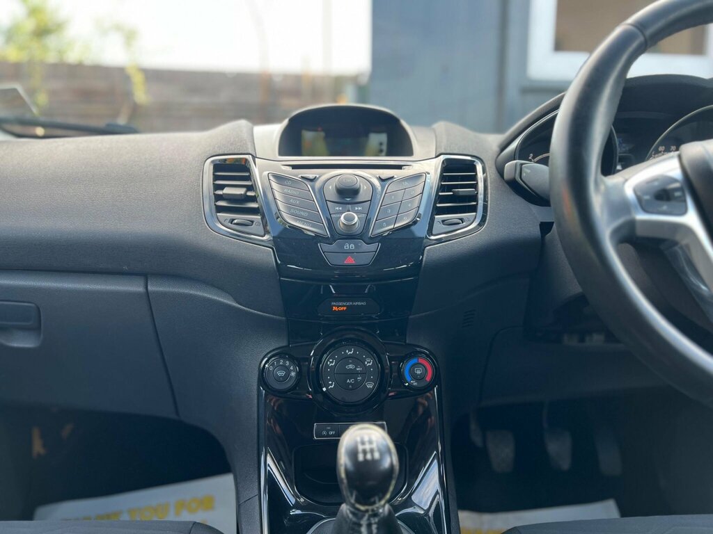 Ford Fiesta 1.6 Ecoboost St-3 Red #28