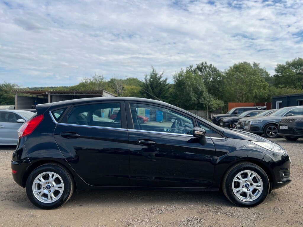 Ford Fiesta 1.6 Ecoboost St-3 Red #10