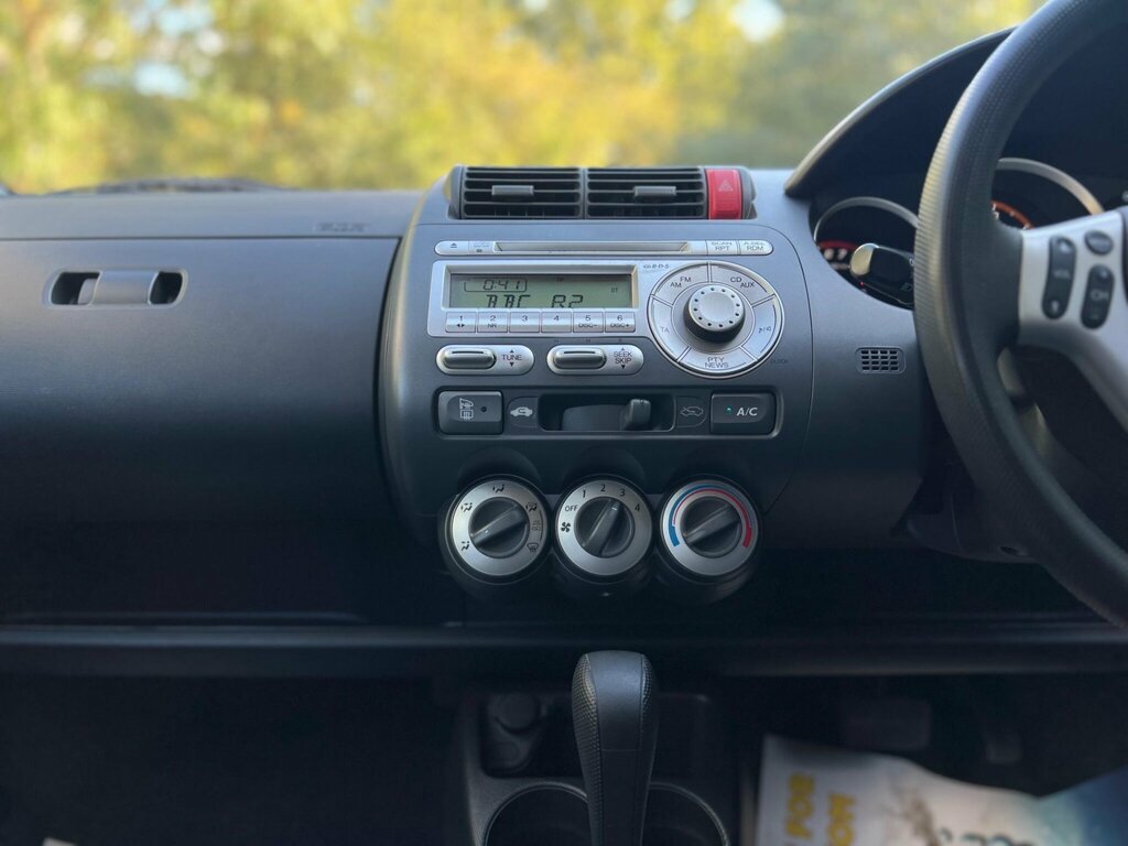 Honda Jazz 1.4 I-dsi Se Silver #33