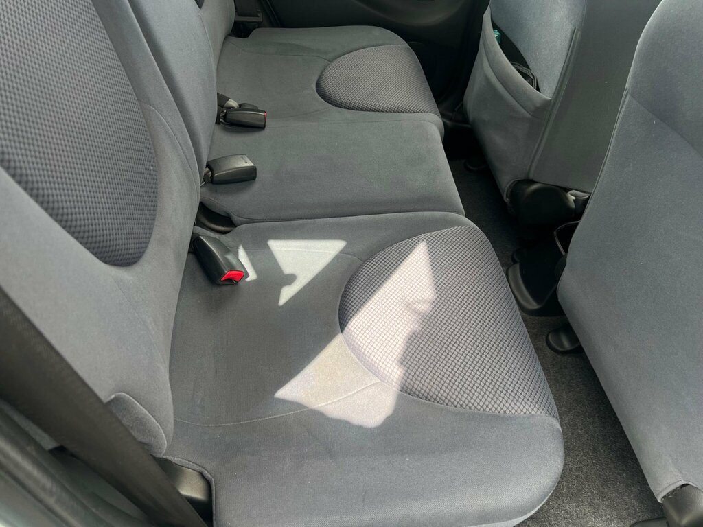 Honda Jazz 1.4 I-dsi Se Cvt-7 Hatchback Black #31