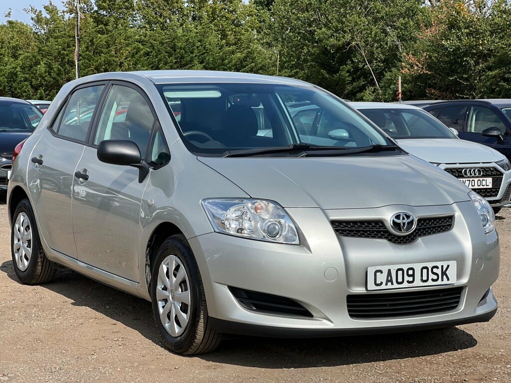 Toyota Auris 1.33 Vvt-i Tr Ss Silver #2