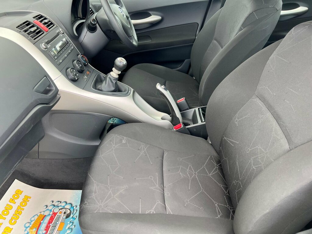 Toyota Auris 1.4 D-4d Tr Blue #32