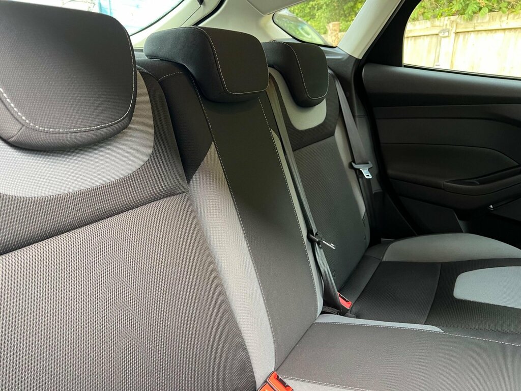 Ford Focus 1.6 Zetec Euro 5 Silver #30