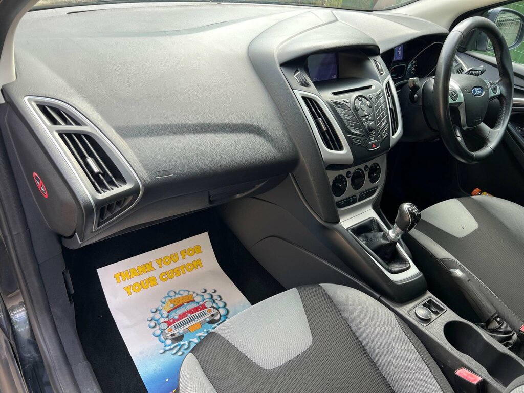 Ford Focus 1.6 Zetec Euro 5 Silver #32
