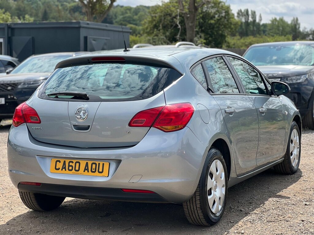 Vauxhall Astra 1.6 16V Exclusiv Euro 5 Silver #6