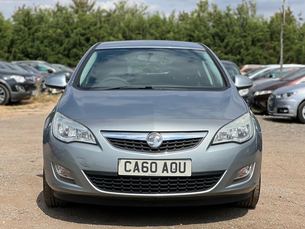 Vauxhall Astra 1.6 16V Exclusiv Euro 5 Silver #3