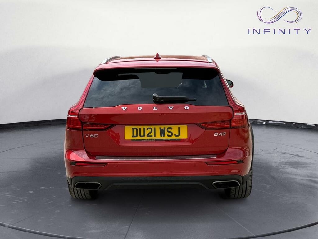 Volvo V60 Cross Country 2.0 B4 Mhev Red #5