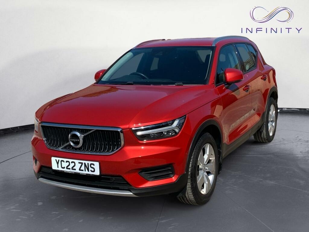 Volvo XC40 1.5 T3 Momentum Red