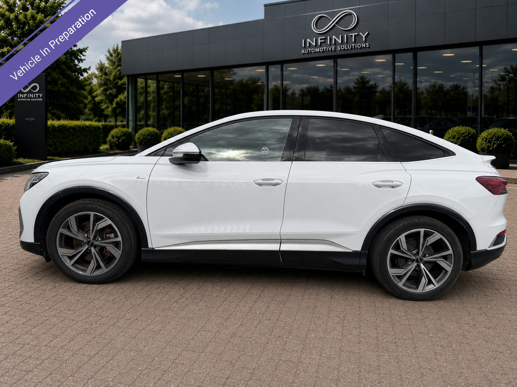 Audi Q4 E Tron 40 Launch Edition Sportback 82Kw White #5