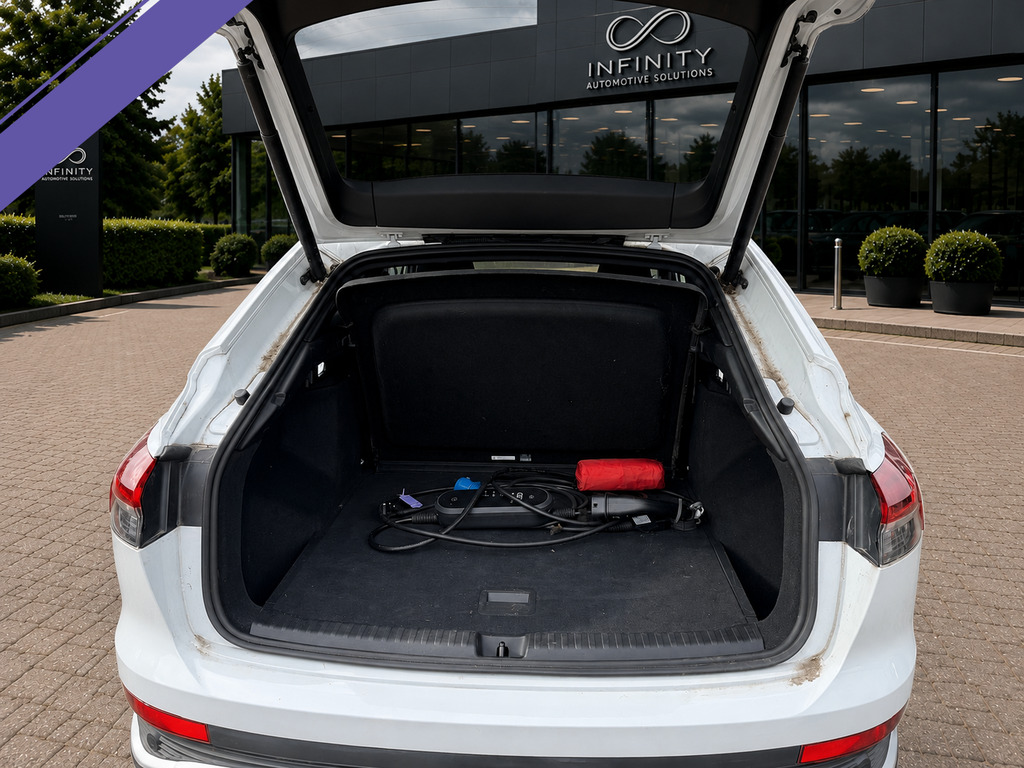 Audi Q4 E Tron 40 Launch Edition Sportback 82Kw White #6