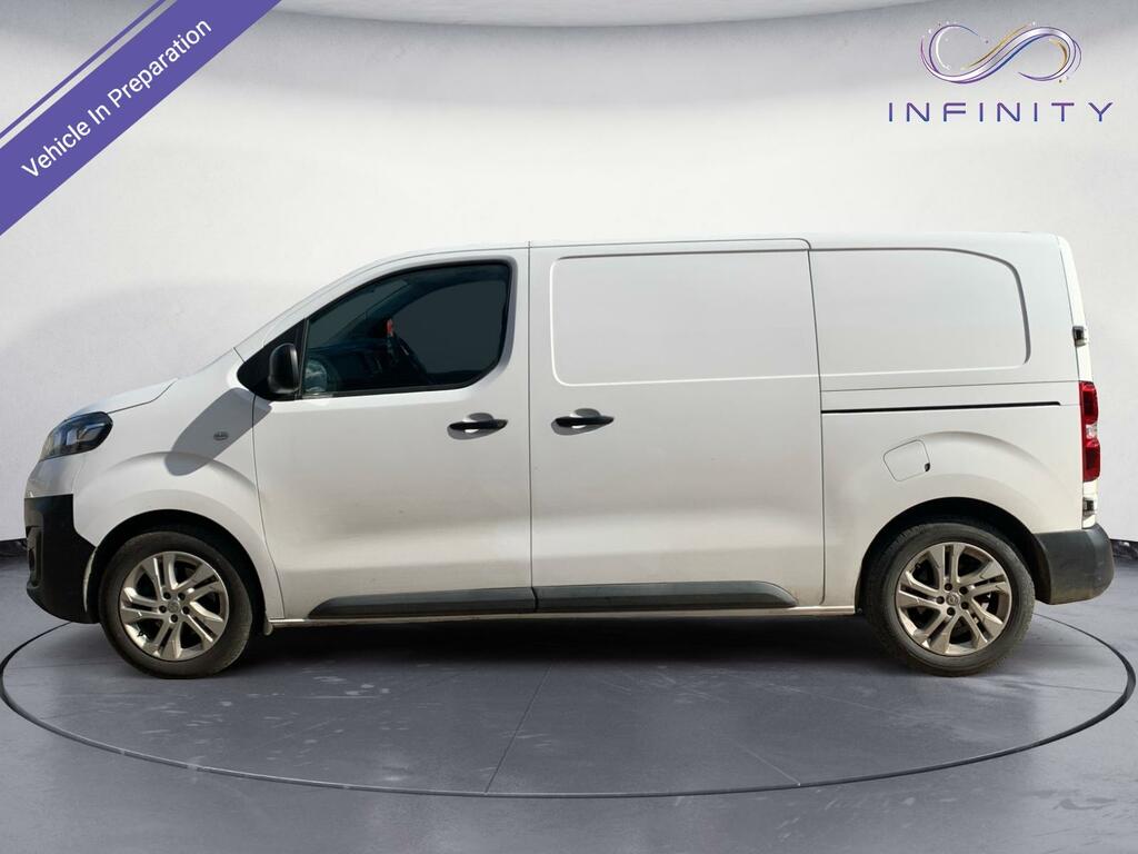 Vauxhall Vivaro 1.5 Turbo D 2700 Dynamic White #2